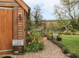 Riverside Lodge, holiday rental in Norton