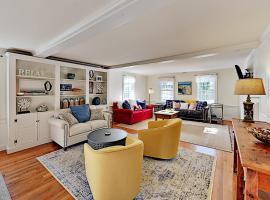 Pleasant Bay Retreat, hotel in Orleans