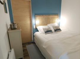 Appartement 2 personnes : LES CANAUX, hotel near The Floating gardens Park, Amiens