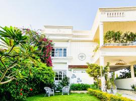 Giovanni Suites, B&B in Bhopal