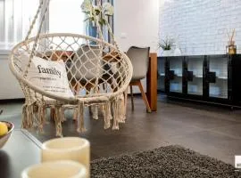 Pam Style Home