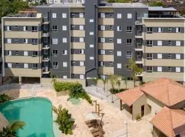 Apto 2 Dorms, 1 Suíte, JP2 Home Resort Ubatuba - Churrasqueira Gourmet, Ar Condicionado, Piscinas, Sauna e Salão de Jogos