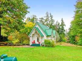 Enchanted Cottage, будинок для відпустки у місті Vashon