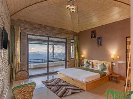 Nesta Binsar - Rudra Himalayan Retreat, hotel in Binsar