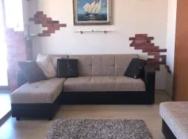 Dunav Apt.4