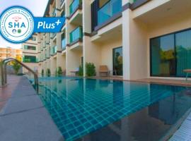 Airport Beach Hotel Phuket - SHA Extra Plus, отель в городе Най-Янг-Бич