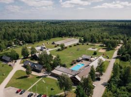 Holiday Village Suur Töll, camping resort en Kuressaare