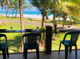 Turtles Nest Bunkhouse at Lodge at Long Bay, feriebolig i Corn Island