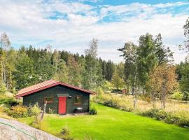 3 person holiday home in HEN N, hotel in Henån