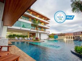 라와이 비치에 위치한 호텔 Aqua Resort SHA Plus