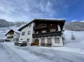 Marlis Apartments