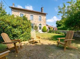 Edouard & Louise - Chambres d'hôtes, holiday rental in Limoges