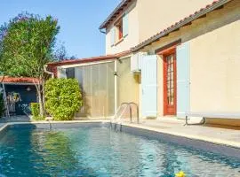 Stunning Home In Bergerac With Outdoor Swimming Pool