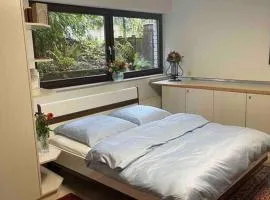 Schöne ruhige Wohnung (42qm) in Messenähe!