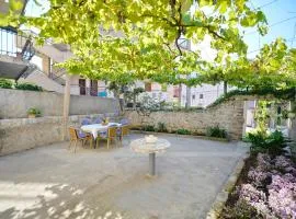 Stone house Dobrota,FREE PRIVATE PARKING