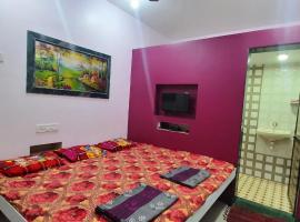 Adarsh Niwas, hotel em Malvan