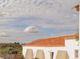 Casa no Montinho, hotel with parking in Ourique