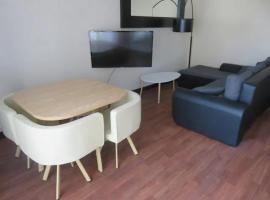 Appartement T3: Rennes, Henri Fréville Metro Station, Rennes yakınında bir otel