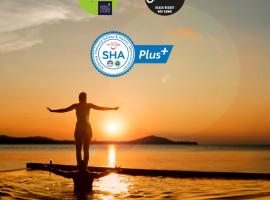 Escape Beach Resort - SHA Extra Plus Certified, hotel in Mae Nam