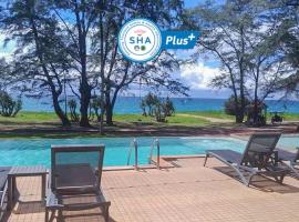 Coriacea Beachfront Boutique Phuket Resort - SHA Plus、マイカオビーチのホテル