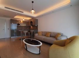 Comfortable Home with Shared Pools near Beach and City Center in Alanya, hotel u gradu Toslak