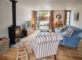 The Workshop, pet-friendly hotel in Fakenham