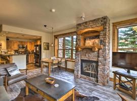 Cozy Crested Butte Condo 50 Yards from Ski Lift!, ski resort in Mount Crested Butte