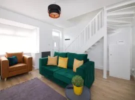 Thomson House - Air Host & Stay - 2 mins to town