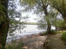 Bocke Beach House, пляжный отель в Нови-Саде