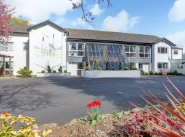 Best Western Premier Heronston Hotel & Spa, hotelli kohteessa Bridgend