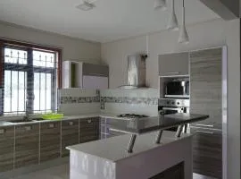 Vanz Villa