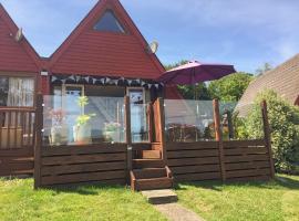 Seashell Cottage Lodge 97, hotel with pools in Deal