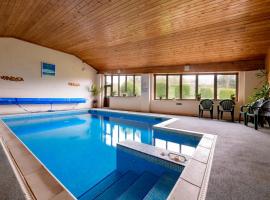 Luccombe Farm Holiday Cottages, hotell i Milton Abbas
