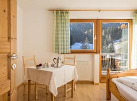 Lettnerhof Bnb Wohnung 5 – apartament w mieście Monguelfo