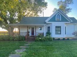 Countryside Cottage w/ Large Yard Near Topeka