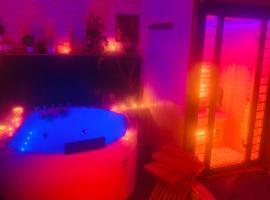 La Romance jacuzzi sauna jardin au calme, ваканционна къща в Ниор