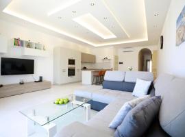 3-bedroom Apartment with views in Iz-Zebbug, Gozo、Żebbuġのアパートメント