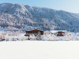 Gartenhotel Linde 4 Sterne Superior, hotel di Ried im Oberinntal