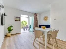 HomeForGuest Moderno Apartamento con piscina en Corralejo