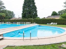 Nice Lake view apartment, hotell i Ispra