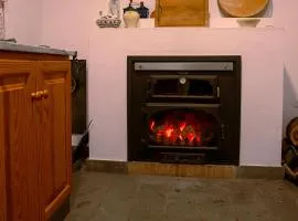 Casa del Ingeniero ,4 Hab 8 Pers 3 Chimeneas con horno,alberca