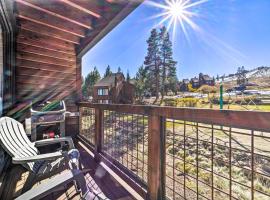Tahoe Donner Studio with Private Balcony!, מלון עם בריכה בטראקי