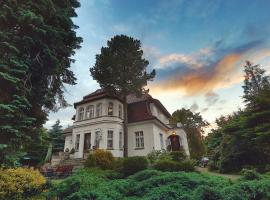 Dworek Genny, hotel in Polanica-Zdrój