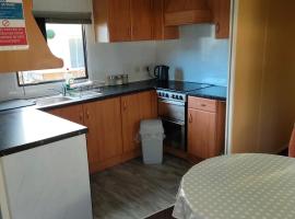 Cairnryan Heights t-a Brae Holiday Homes、ケイルンライアンのホテル