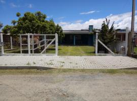 Casa com vista para o mar, casa rústica em Capão da Canoa