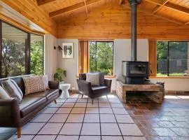 Bendalong - Rural Retreat, Short Drive to CBD