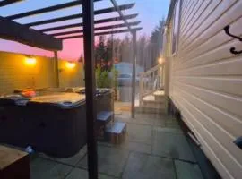 Cheviot Pines Hot tub