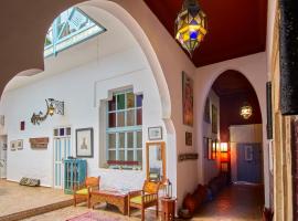 Ryad Watier & SPA, hotel poblíž významného místa Sidi Mohamed Ben Abdallah Museum, As-Sawíra