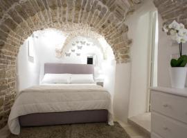 LE SUITES AL TORRIONE: Ruvo di Puglia'da bir otel