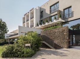 Grand Hotel Du Golfe - Spa & Restaurant – hotel w mieście Collioure